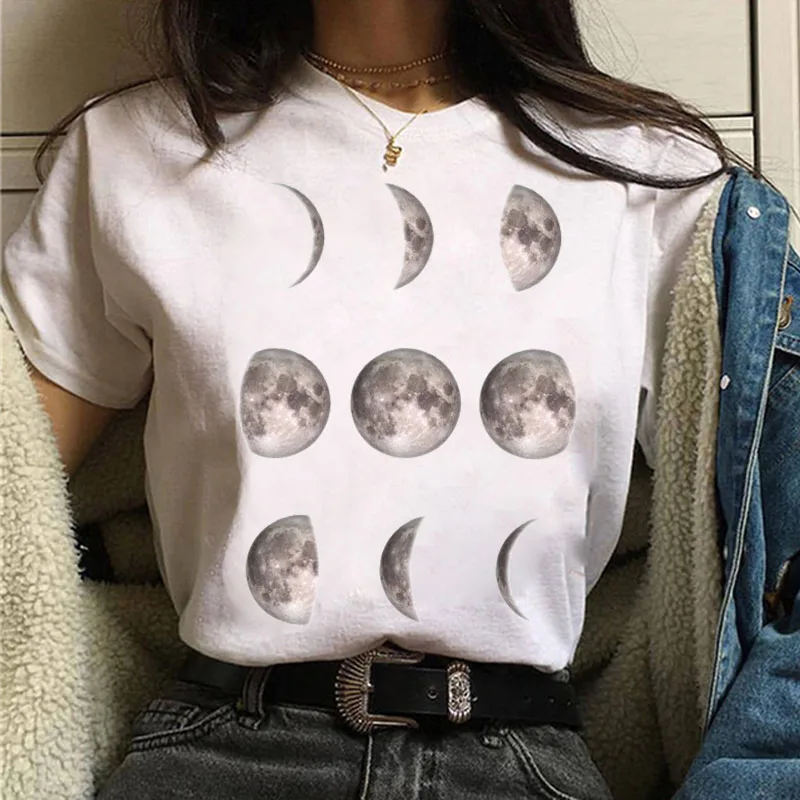 New Moon Women's Black T-shirt Women's Casual Round Neck T-shirt Lunar Eclipse Printed Women's T-shirt - Image 2