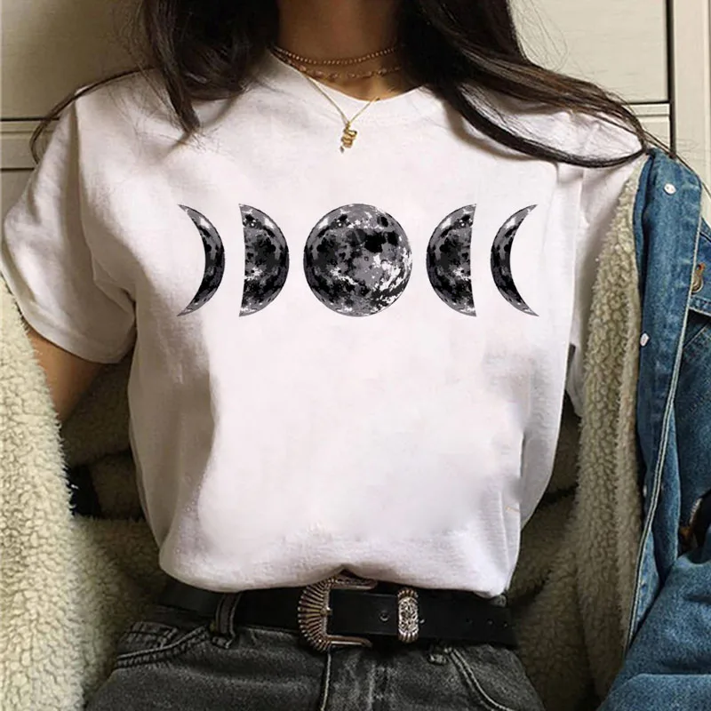 New Moon Women's Black T-shirt Women's Casual Round Neck T-shirt Lunar Eclipse Printed Women's T-shirt - Image 5