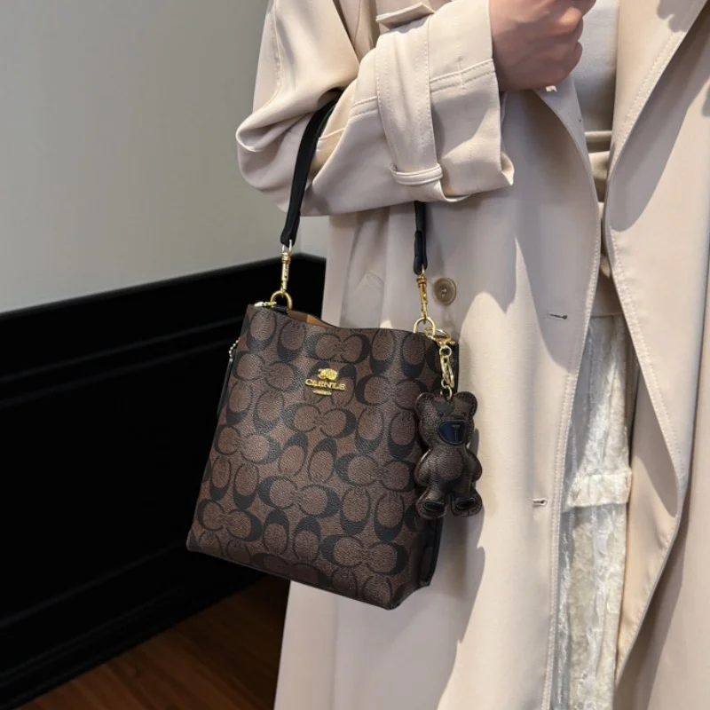 Fashionable style, elegant and luxurious handbag in the shape of a bucket, versatile and suitable for all occasions, single-shou - Image 5