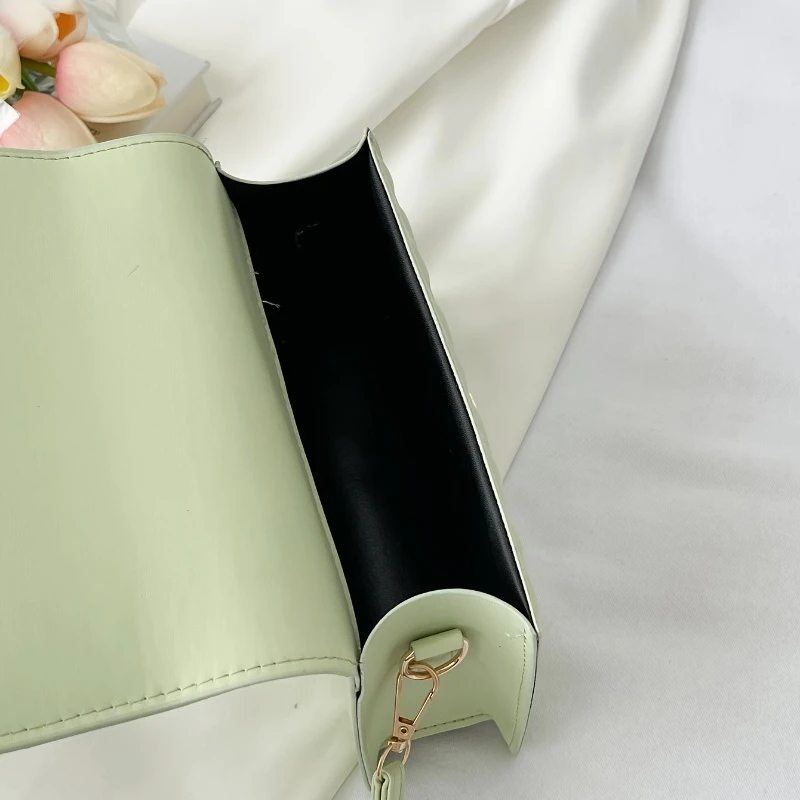 Women's Leather Crossbody Bags, Suitable for Commuting and Travel - Image 6